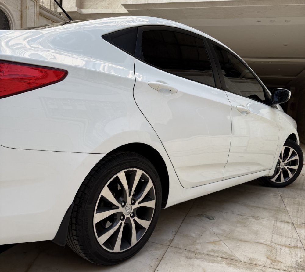 اکسنت ۲۰۱۴ سفید