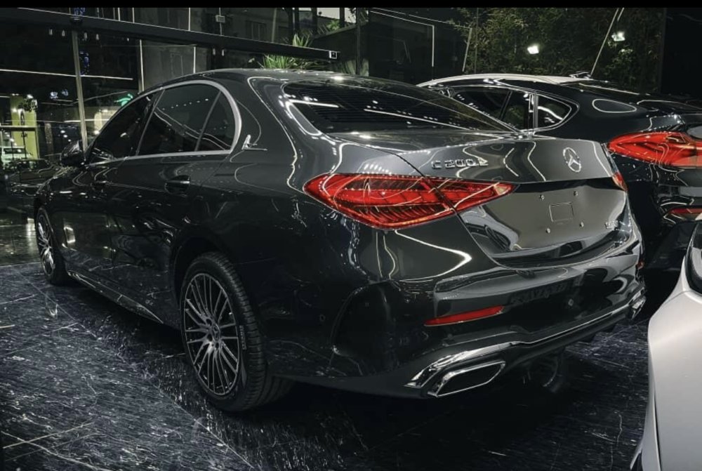 بنز c200L 2025