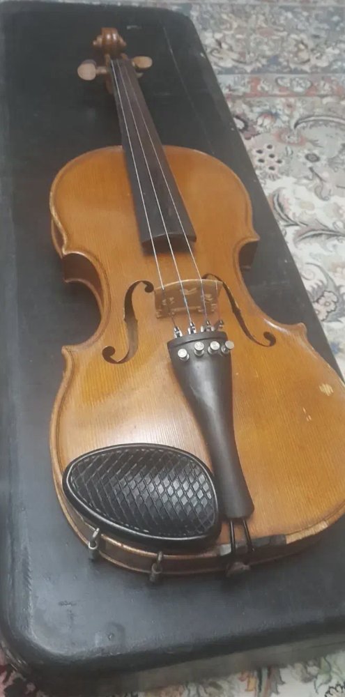 این ویلون ایتالیایی ساخت ۱۷۱۳