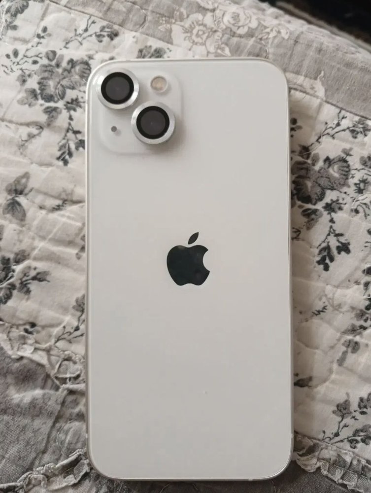 ایفون ۱۳ سفید